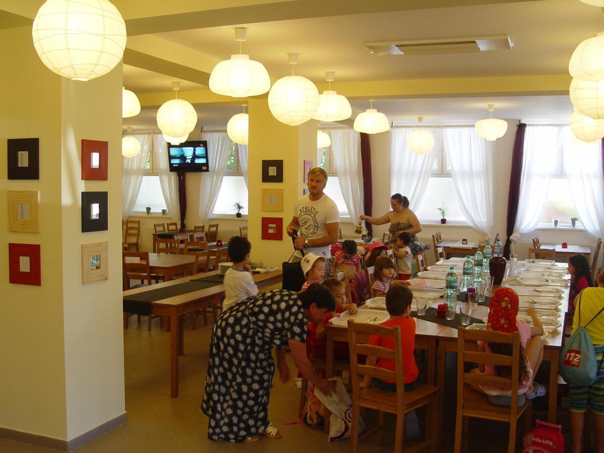 Hotel Astra Braşov Extérieur photo