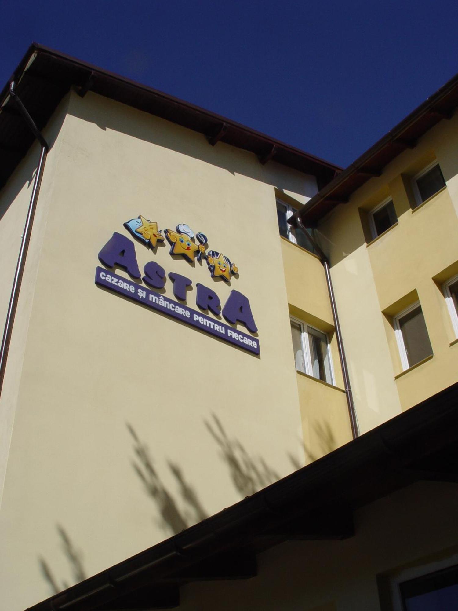 Hotel Astra Braşov Extérieur photo